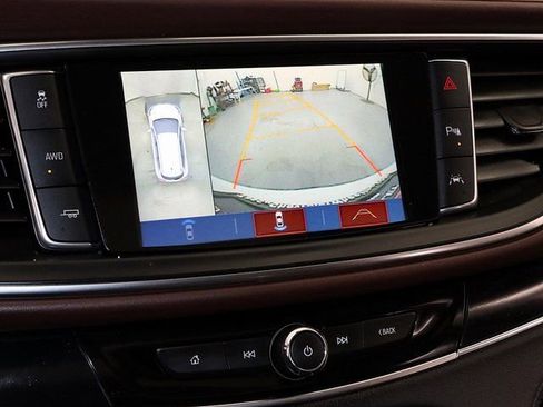 Used 2018 Buick Enclave Avenir w/ Avenir Technology Package image 20