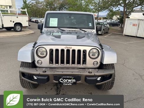 Used 2017 Jeep Wrangler Unlimited Sahara AWD/4WD image 9