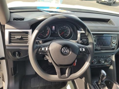 Used 2018 Volkswagen Atlas S image 30