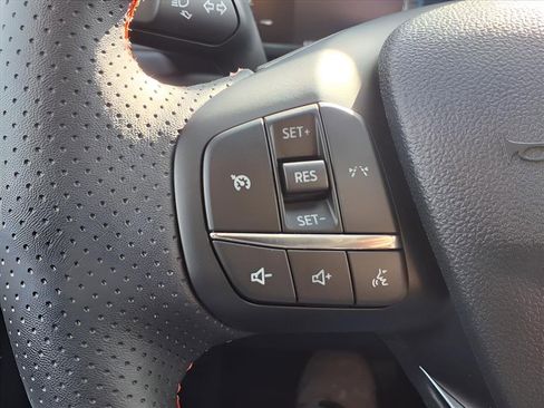 Used 2025 Ford Escape ST-Line w/ Cold Weather Package image 14