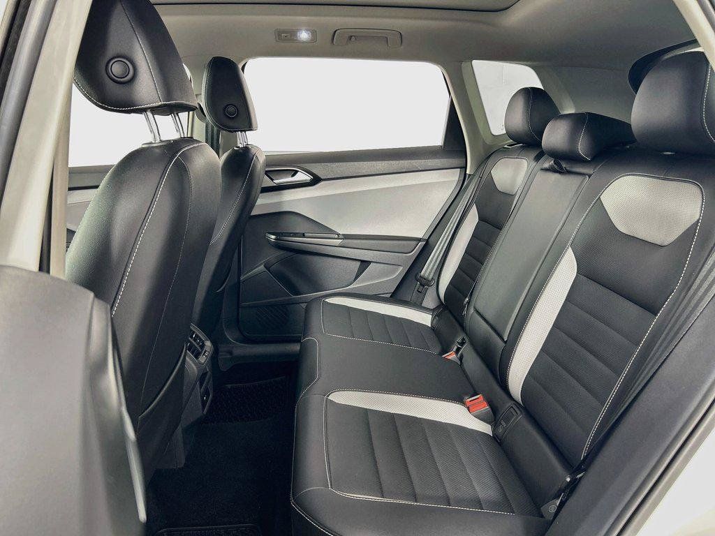 Certified 2023 Volkswagen Taos SEL AWD/4WD image 25