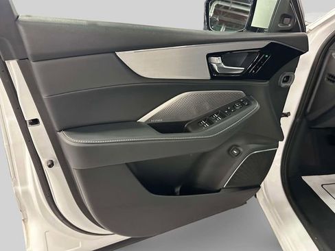 Used 2023 Acura MDX SH-AWD w/ Technology Package image 14