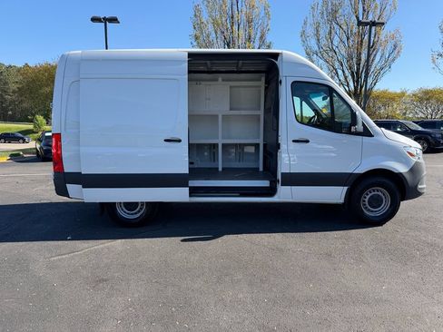 Used 2023 Mercedes-Benz Sprinter 2500 image 19