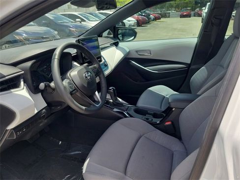 Used 2025 Toyota Corolla SE image 11