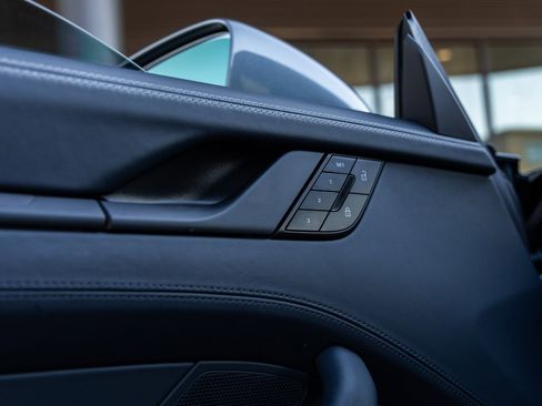 Used 2025 Porsche 911 Targa 4 GTS image 22