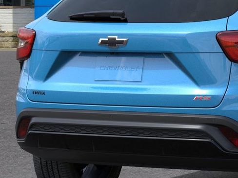 New 2026 Chevrolet Trax RS w/ Driver Confidence Package FWD image 14