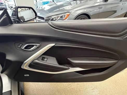 Used 2018 Chevrolet Camaro SS w/ Redline Edition RWD image 34