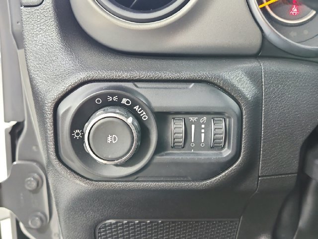 Used 2022 Jeep Wrangler Unlimited Sport AWD/4WD image 23