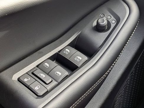 New 2026 Jeep Grand Cherokee Altitude RWD image 24