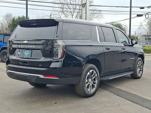 Certified 2025 Chevrolet Suburban LT w/ Comfort Package image 25