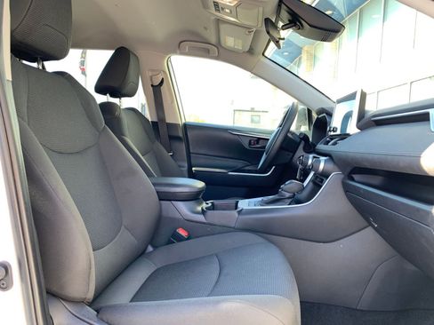 Used 2025 Toyota RAV4 LE image 35