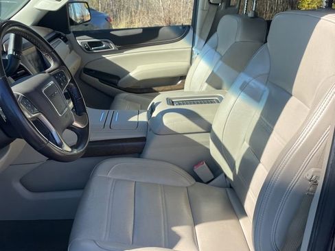 Used 2019 GMC Yukon XL Denali w/ Denali Ultimate Package image 6