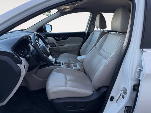 Used 2022 Nissan Rogue Sport SL AWD/4WD image 9
