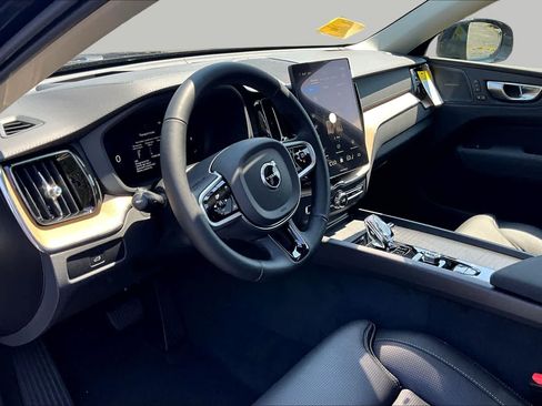 New 2026 Volvo XC60 B5 Ultra w/ Protection Package Premier AWD/4WD image 9