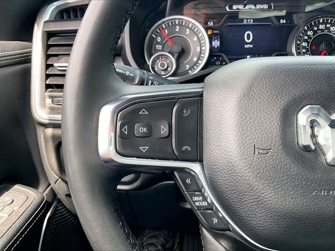 Used 2025 RAM 1500 Laramie AWD/4WD image 21