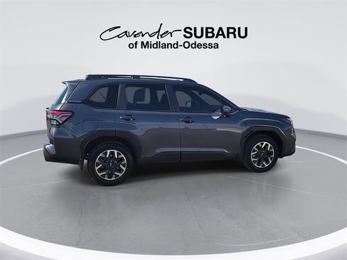 Used 2025 Subaru Forester Premium w/ Convenience Package #1 image 9
