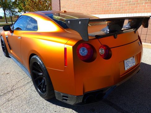 Used 2010 Nissan GT-R Premium image 10