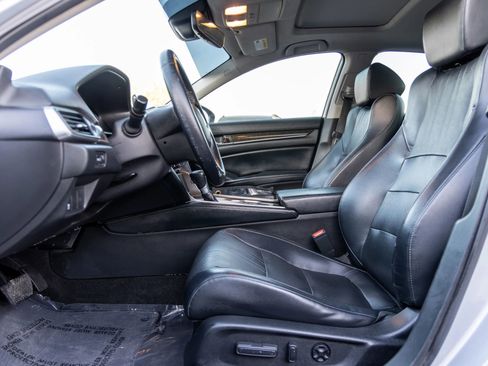 Used 2018 Honda Accord EX-L image 11