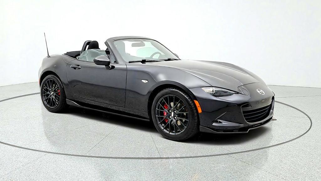Used 2016 MAZDA MX-5 Miata Club w/ Brembo/BBS Package RWD image 3