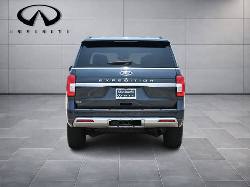 Used 2022 Ford Expedition XLT RWD image 6