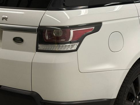 Used 2015 Land Rover Range Rover Sport HSE image 10