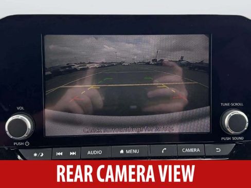 Used 2025 Nissan Pathfinder SV AWD/4WD image 10