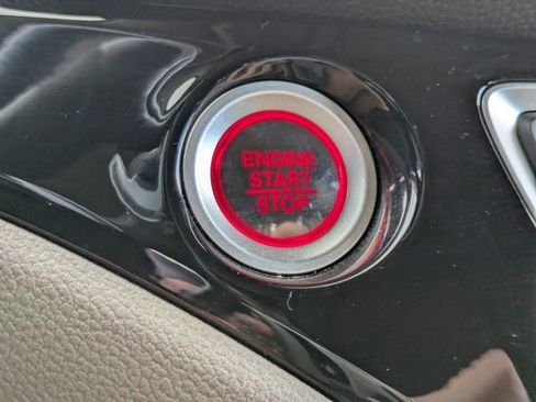 Used 2017 Honda Pilot Elite image 36