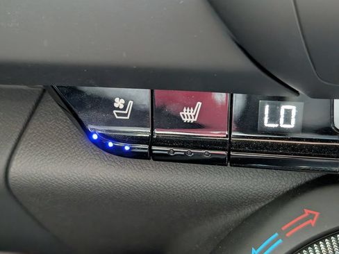 Used 2023 Chevrolet Camaro LT w/ Technology Package RWD image 25