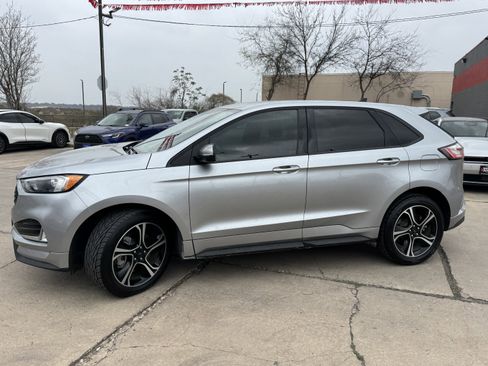 Certified 2022 Ford Edge ST image 11
