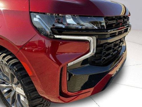 Used 2023 Chevrolet Tahoe Z71 w/ Luxury Package AWD/4WD image 11
