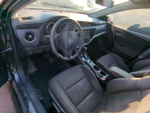 Used 2018 Toyota Corolla iM w/ Carpet Mat Package (TMS) FWD image 7