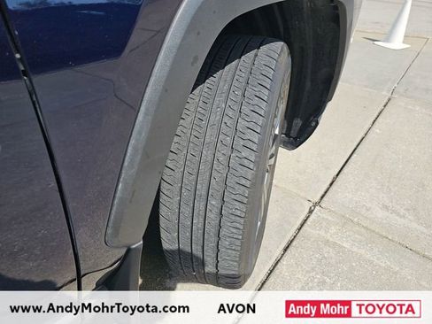 Used 2023 Toyota RAV4 XLE Premium AWD/4WD image 39