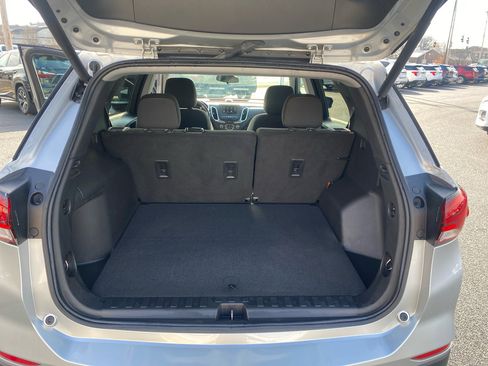 Used 2022 Chevrolet Equinox LT image 12