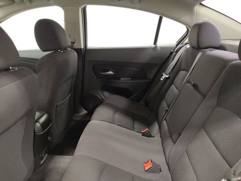 Used 2014 Chevrolet Cruze LT w/ Technology Package FWD image 18