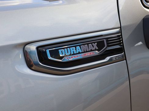 Used 2025 GMC Sierra 1500 AT4 w/ AT4 Premium Package AWD/4WD image 11