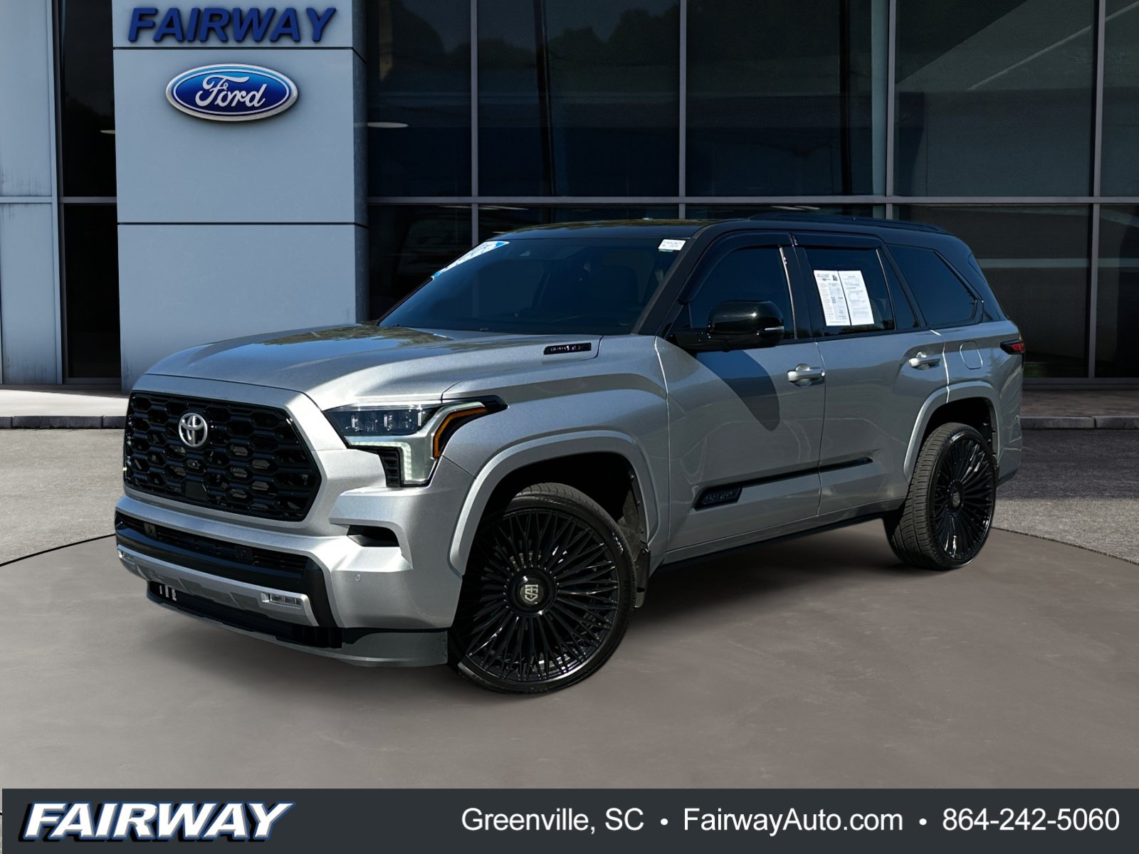Used 2025 Toyota Sequoia Capstone AWD/4WD image 1
