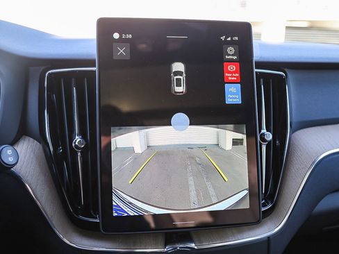 New 2026 Volvo XC60 T8 Core image 23