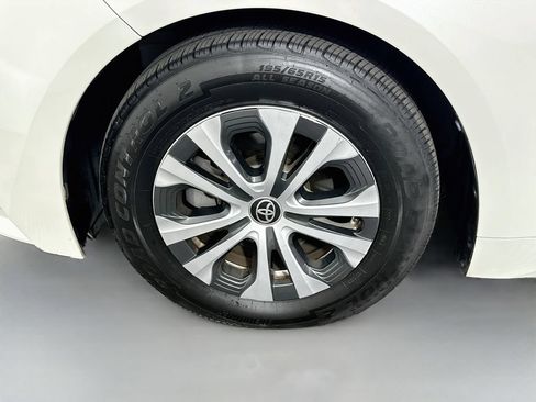 Used 2021 Toyota Corolla LE w/ Carpet Mat Package (TMS) FWD image 30
