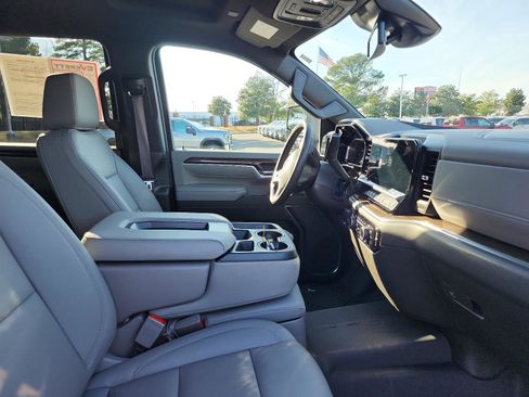Certified 2024 Chevrolet Silverado 2500 LT image 11