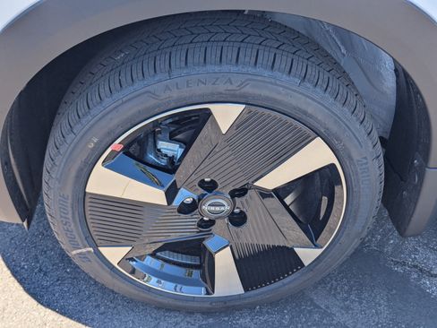 New 2026 Nissan Kicks SR image 7