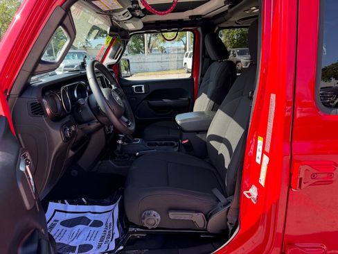 Certified 2020 Jeep Wrangler Unlimited Sport image 16