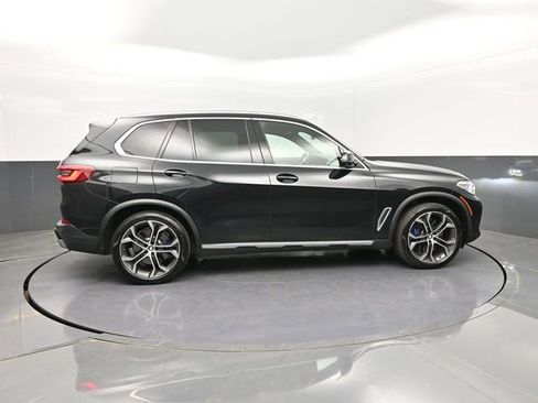 Used 2019 BMW X5 xDrive50i w/ Executive Package image 25