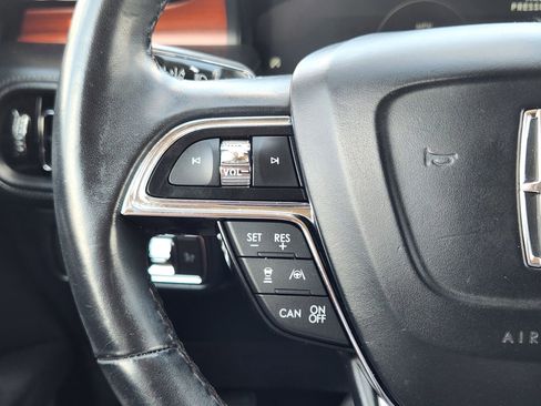 Used 2021 Lincoln Nautilus Reserve w/ Equipment Group 201A image 30