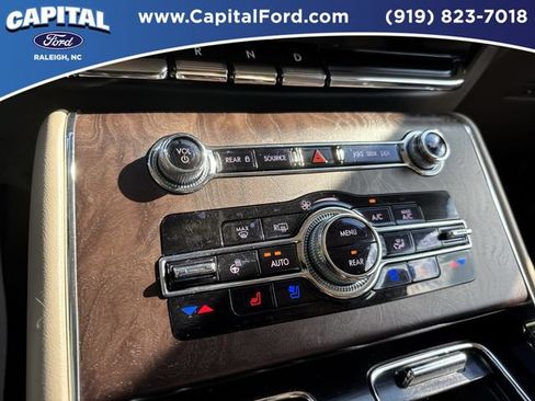 Used 2022 Lincoln Aviator Reserve w/ Equipment Group 201A AWD/4WD image 30