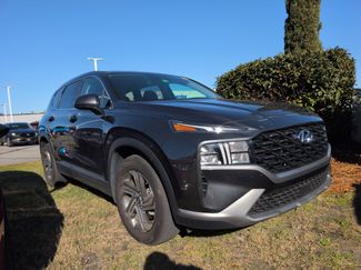 Used 2023 Hyundai Santa Fe SE video 1