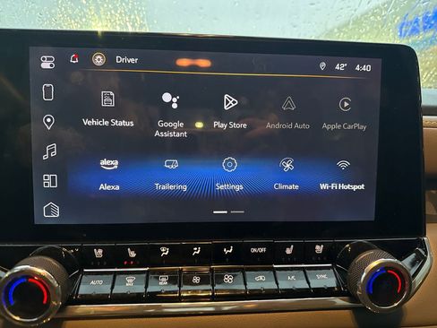 Used 2024 Chevrolet Colorado ZR2 w/ ZR2 Convenience Package III image 20