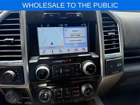 Used 2016 Ford F150 Platinum w/ Equipment Group 701A Luxury AWD/4WD image 9