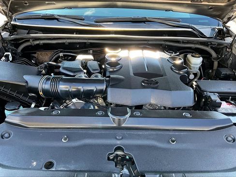 Used 2020 Toyota 4Runner Nightshade image 31