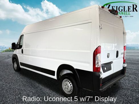 Used 2025 RAM ProMaster 2500 w/ Convenience Group FWD image 4