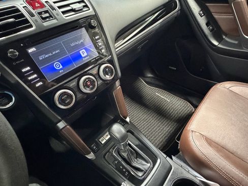 Used 2017 Subaru Forester 2.5i Touring w/ Popular Package #2 image 8
